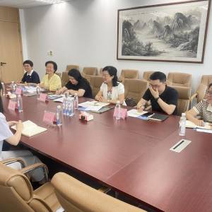 暖心关怀促发展 政企同心共前行